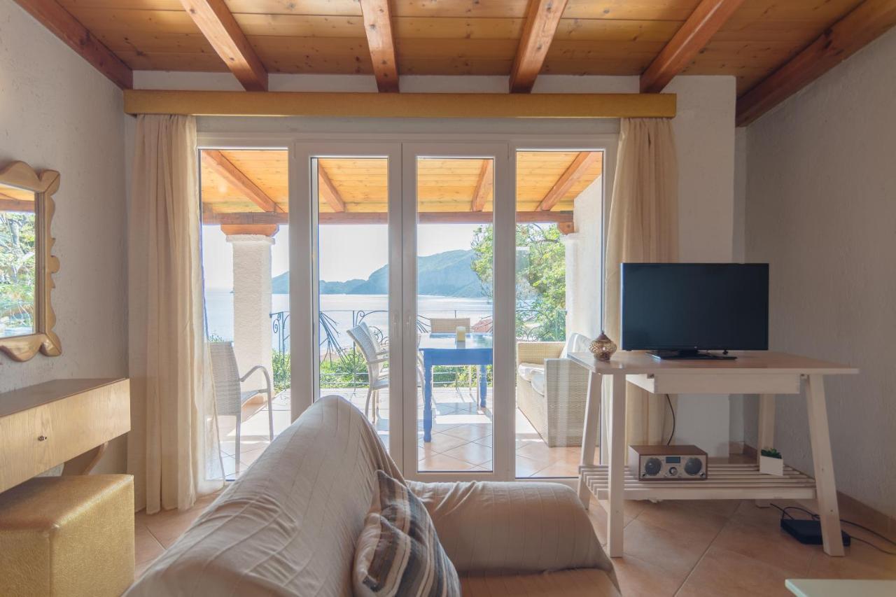 Villa Theodora View Apartments Polimnia Agios Georgios Pagon Exteriör bild